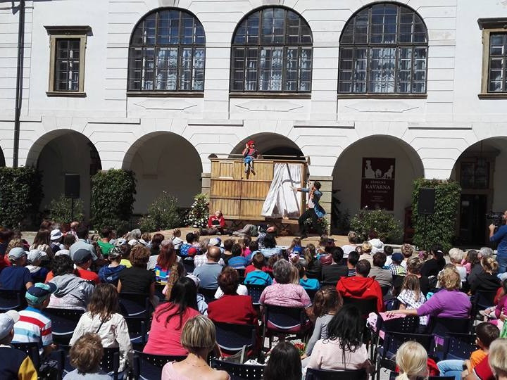 Veteráni na divadelním festivalu Poláčkovo léto